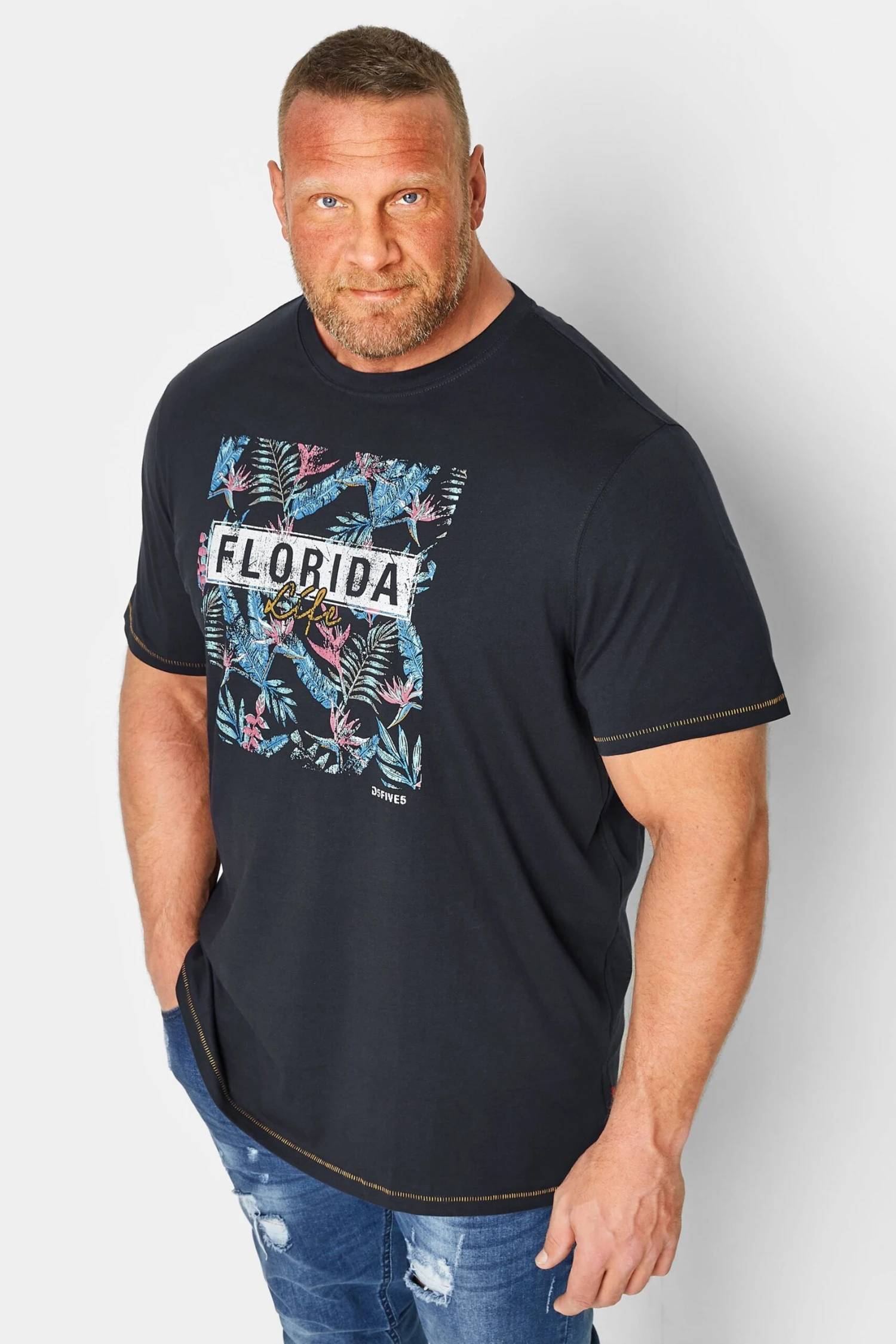 D555 Big & Tall Navy Blue Florida Floral Print T-Shirt 1 D555 Big & Tall Navy Blue Florida Floral Print T-Shirt